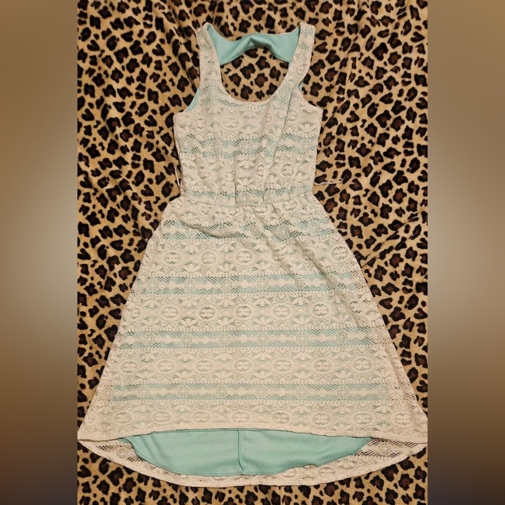 - [ ] Maurice's size small dress blue and white